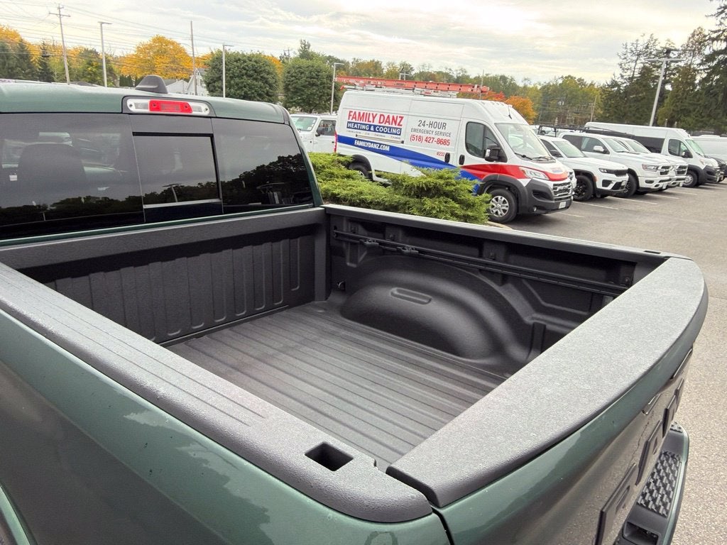 2027 RAM 1500 Big Horn/Lone Star 4D Crew Cab