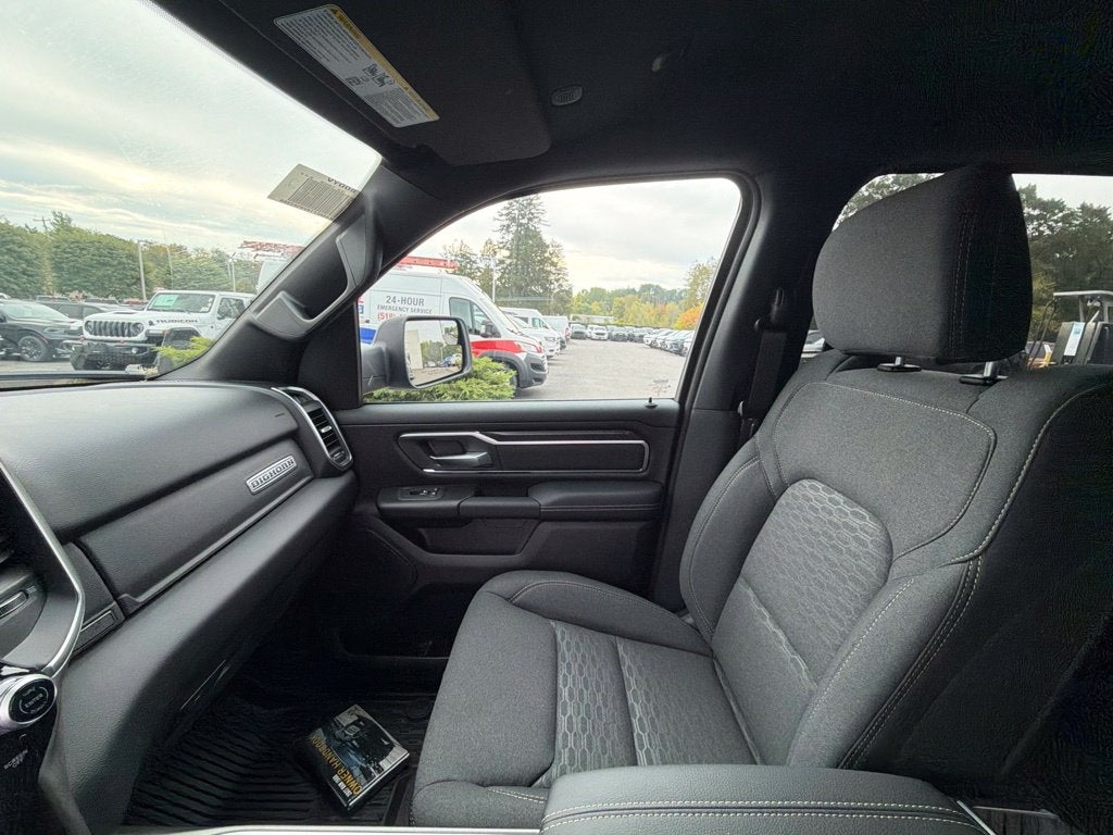 2027 RAM 1500 Big Horn/Lone Star 4D Crew Cab