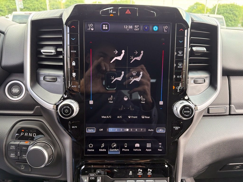 2027 RAM 1500 Big Horn/Lone Star 4D Crew Cab