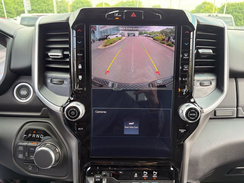 2027 RAM 1500 Big Horn/Lone Star 4D Crew Cab