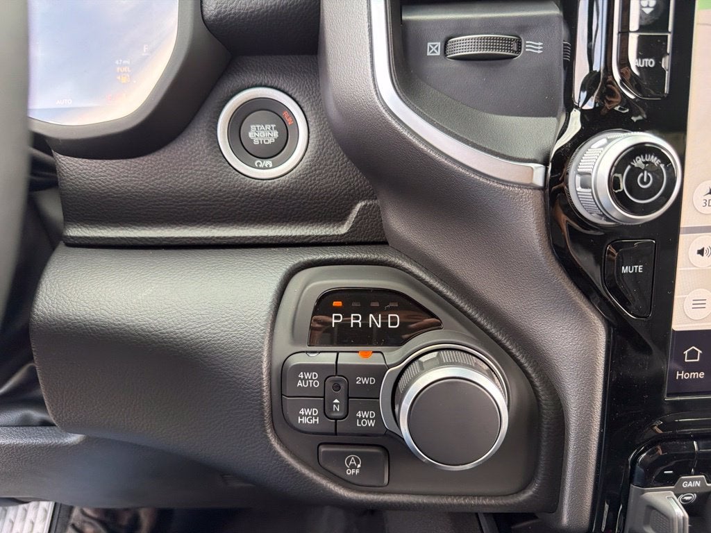 2027 RAM 1500 Big Horn/Lone Star 4D Crew Cab