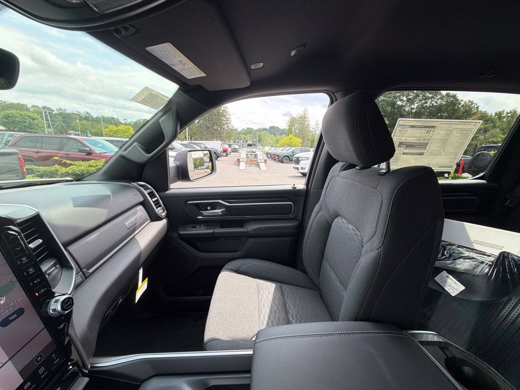 2027 RAM 1500 Big Horn/Lone Star 4D Crew Cab