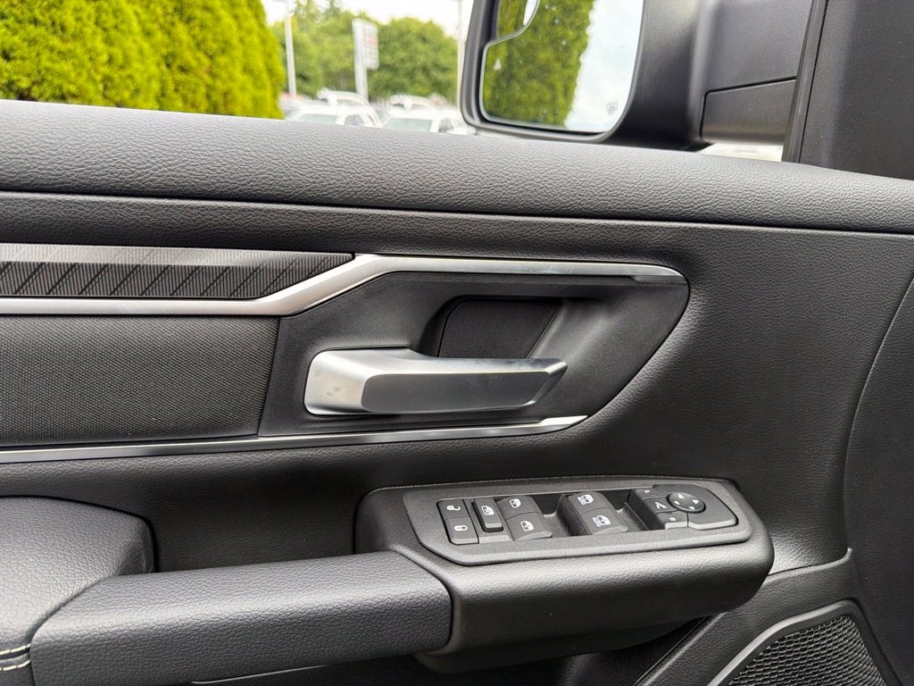 2027 RAM 1500 Big Horn/Lone Star 4D Crew Cab