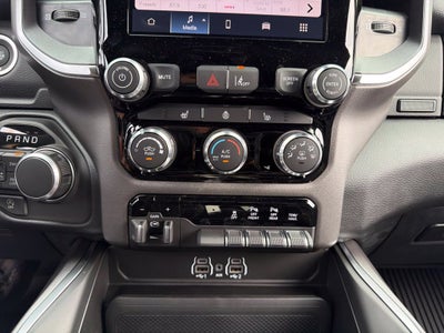 2027 RAM 1500 Big Horn/Lone Star 4D Crew Cab