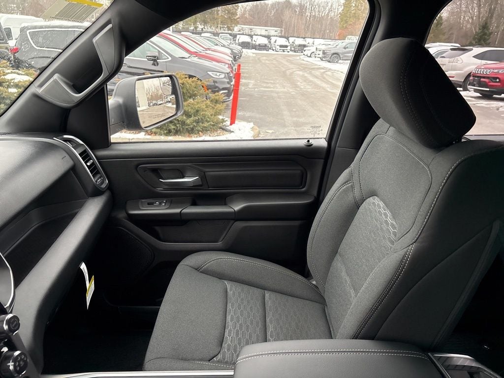 2026 RAM 1500 Express 4D Crew Cab