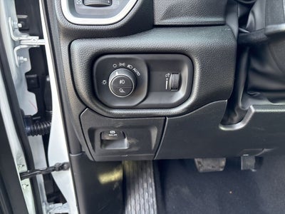 2026 RAM 1500 Express 4D Crew Cab