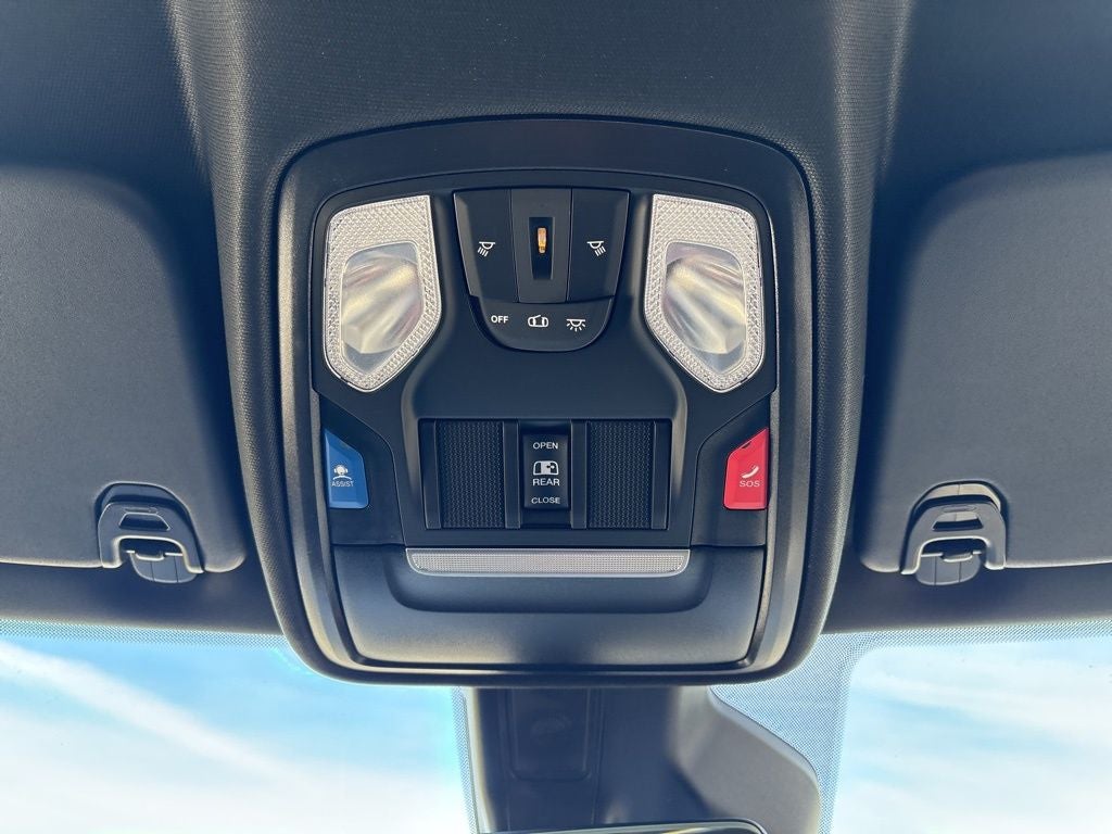 2026 RAM 1500 Express 4D Crew Cab