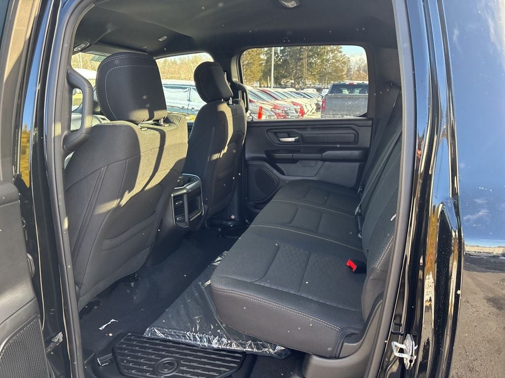 2026 RAM 1500 Express 4D Crew Cab