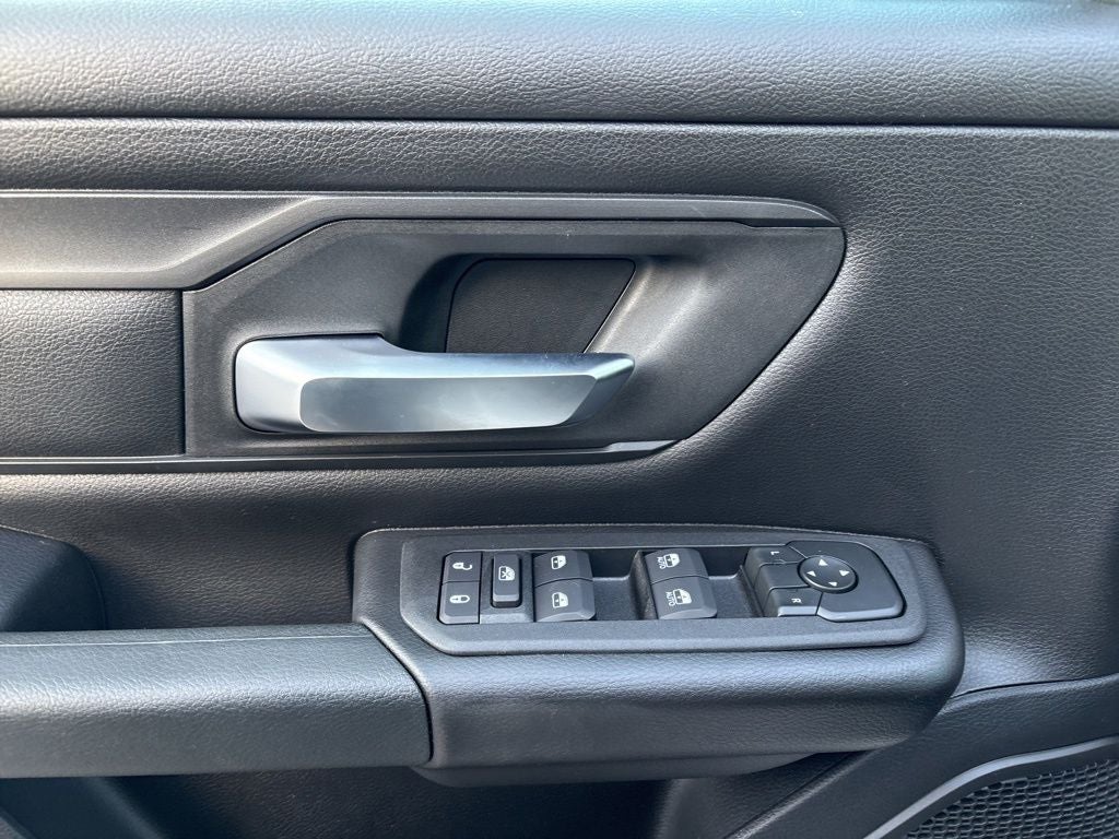 2026 RAM 1500 Express 4D Crew Cab