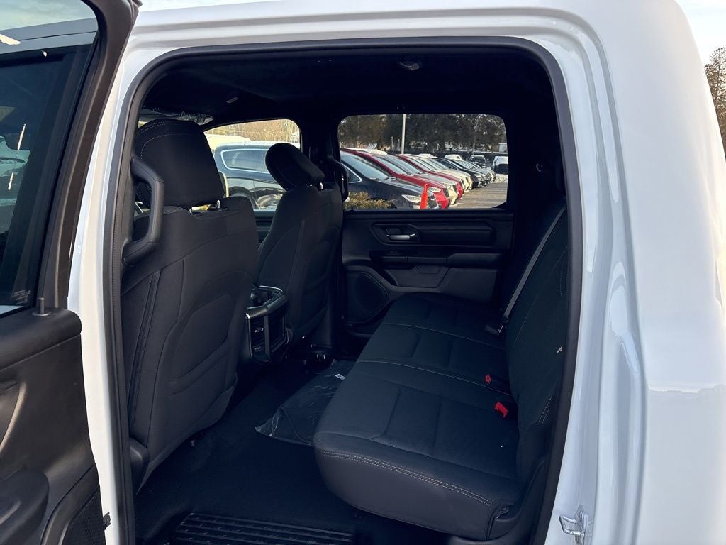 2026 RAM 1500 Express 4D Crew Cab