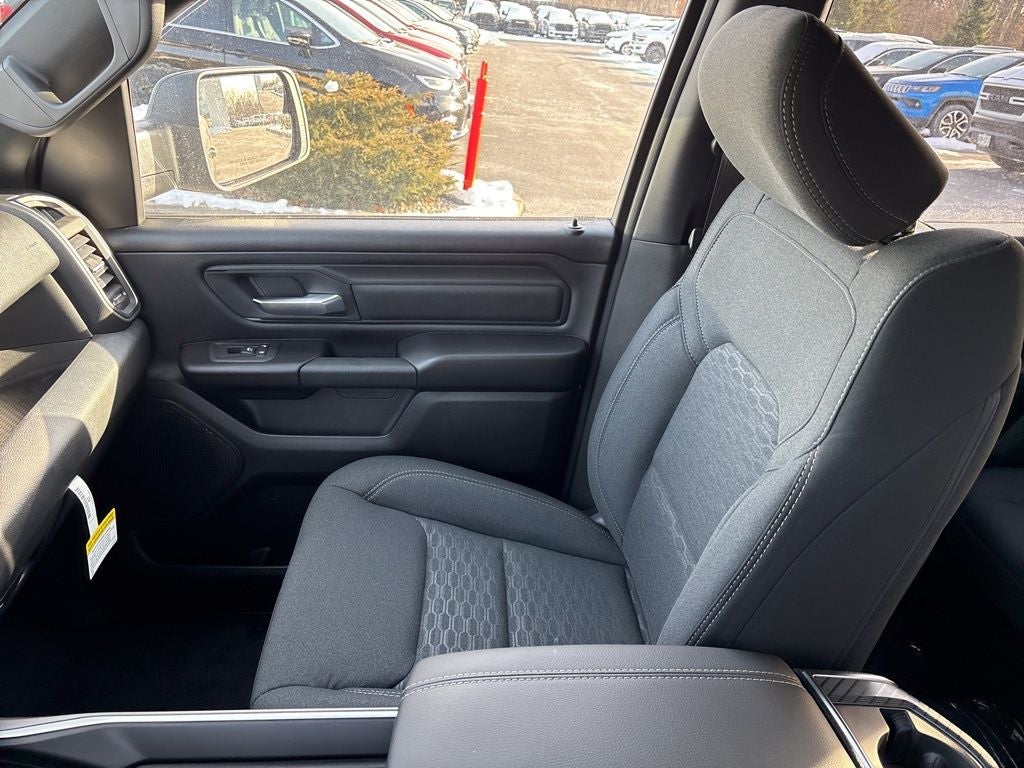 2026 RAM 1500 Express 4D Crew Cab