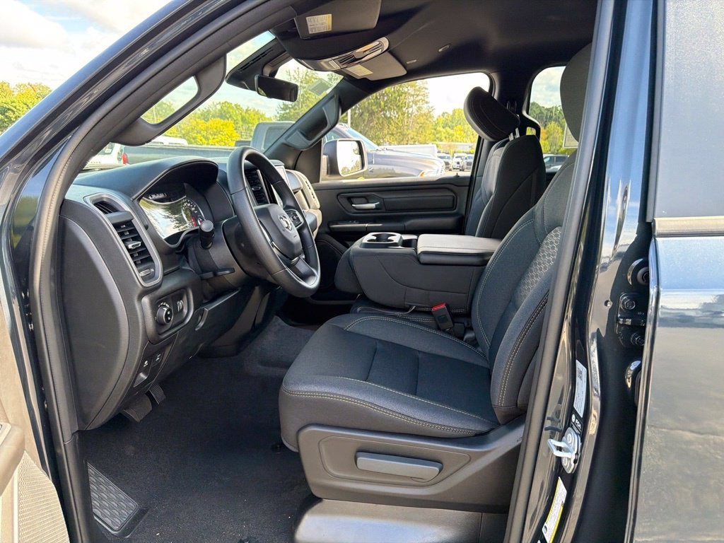 2027 RAM 1500 Warlock 4D Crew Cab