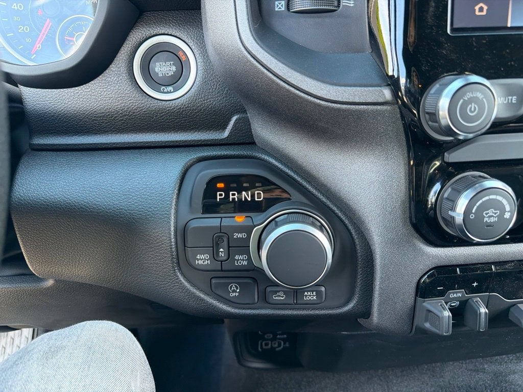 2027 RAM 1500 Warlock 4D Crew Cab