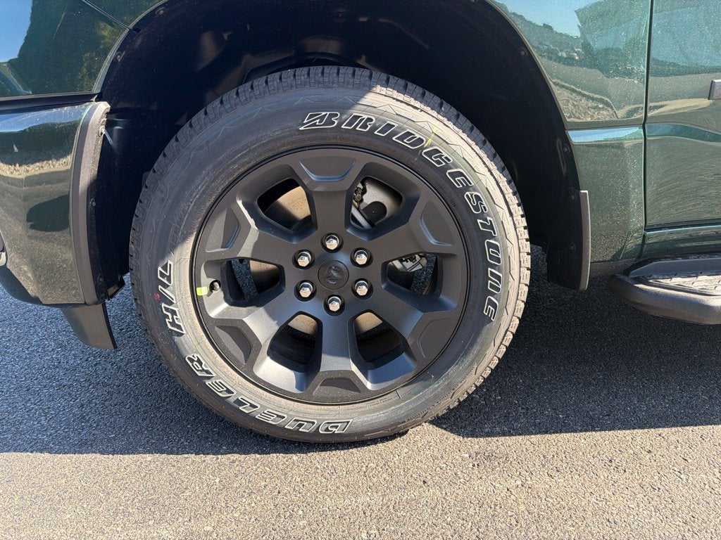 2027 RAM 1500 Express 4D Crew Cab