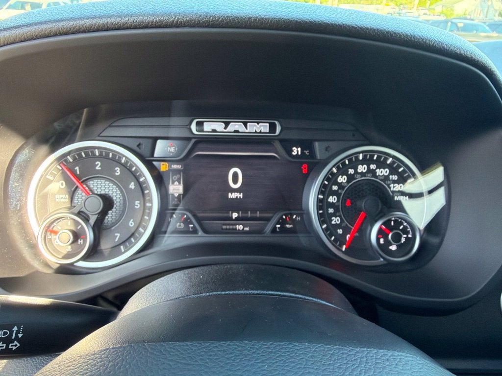 2027 RAM 1500 Express 4D Crew Cab