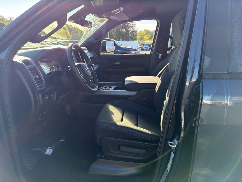 2027 RAM 1500 Express 4D Crew Cab