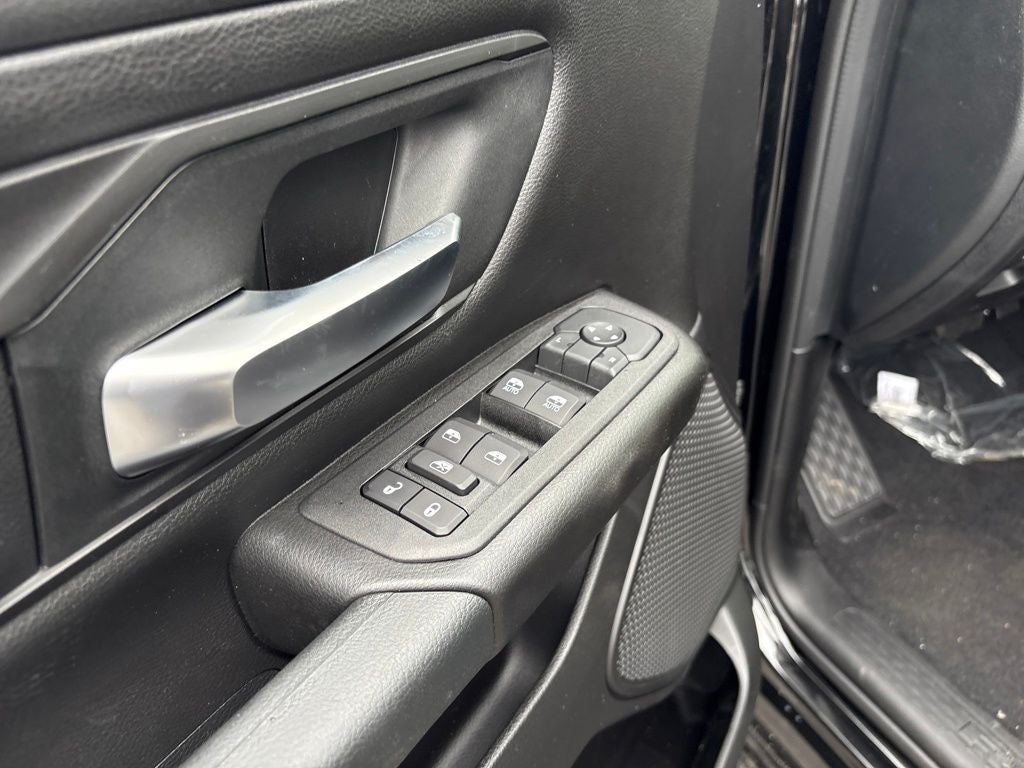 2026 RAM 1500 Express 4D Crew Cab