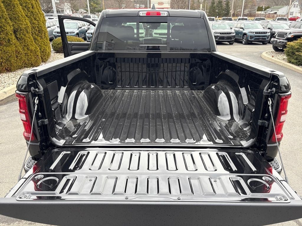 2026 RAM 1500 Express 4D Crew Cab