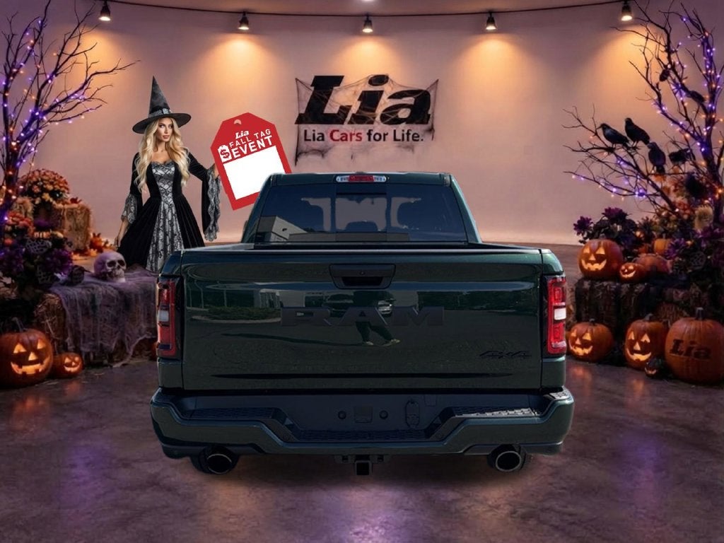 2027 RAM 1500 Express 4D Crew Cab