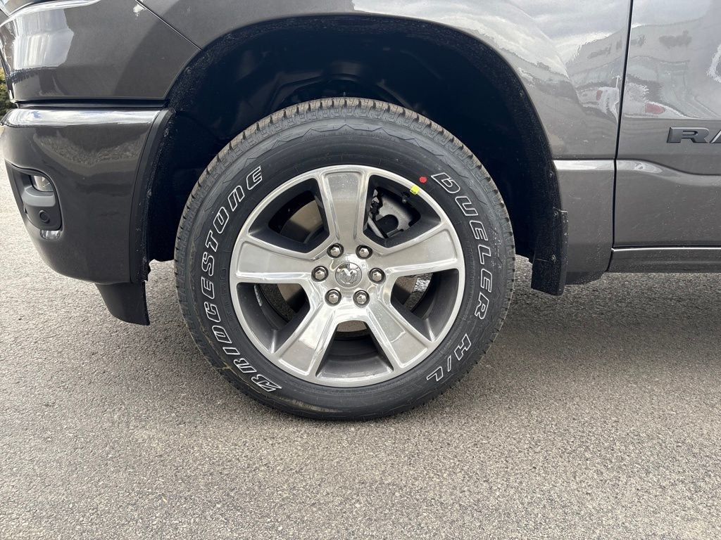 2026 RAM 1500 Express 4D Crew Cab