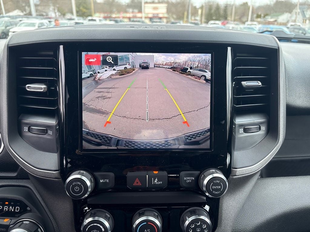 2026 RAM 1500 Express 4D Crew Cab