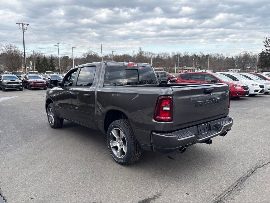 2026 RAM 1500 Express 4D Crew Cab