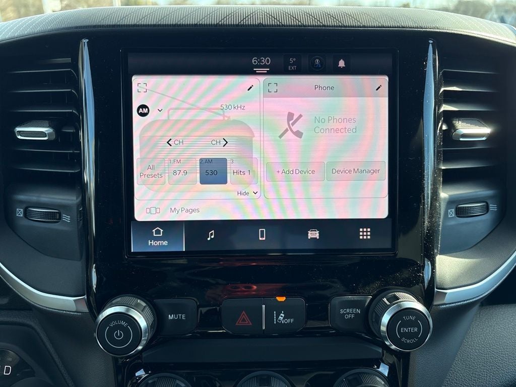 2026 RAM 1500 Express 4D Crew Cab