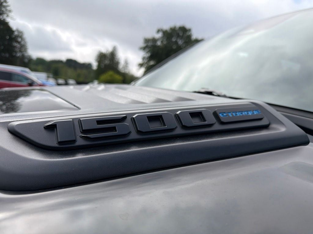 2026 RAM 1500 Express 4D Crew Cab