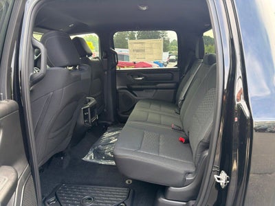 2026 RAM 1500 Express 4D Crew Cab