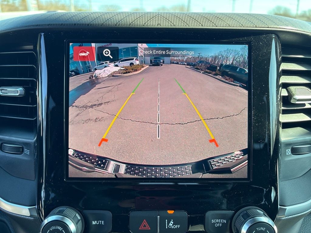 2026 RAM 1500 Express 4D Crew Cab