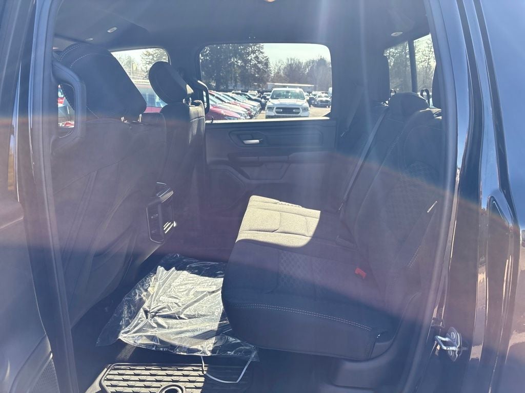 2026 RAM 1500 Express 4D Crew Cab