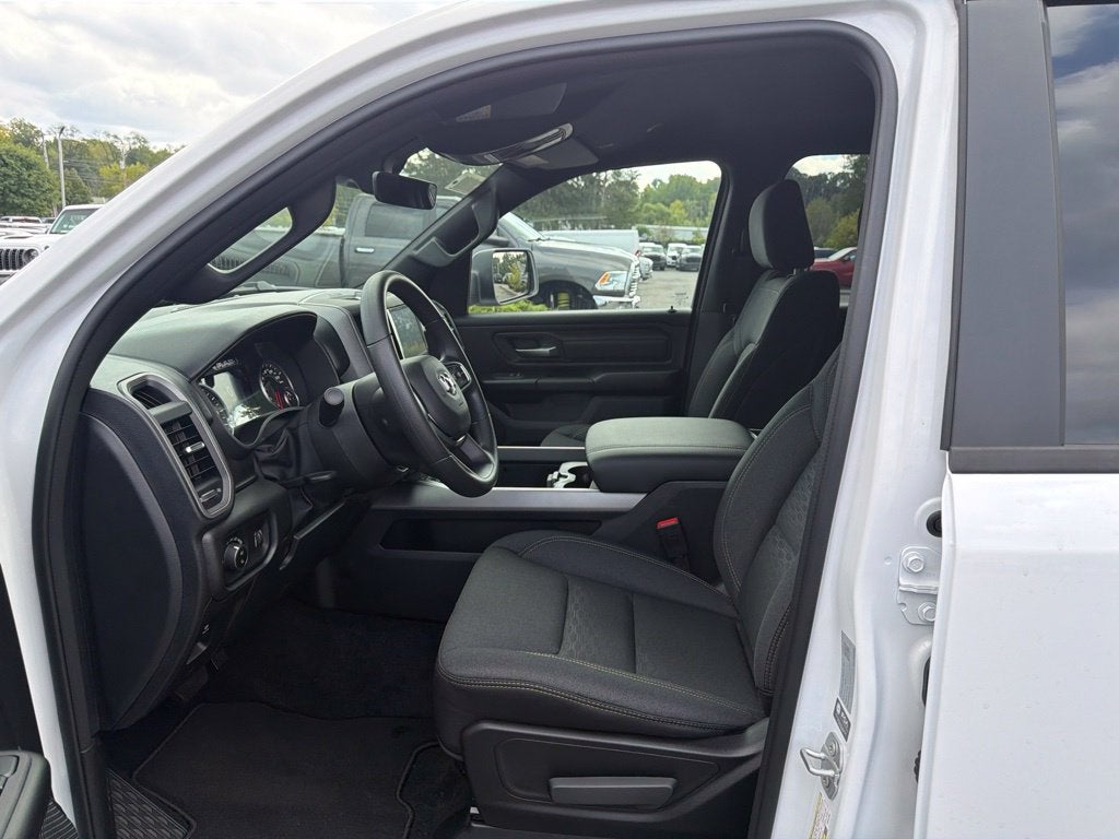 2027 RAM 1500 Express 4D Crew Cab