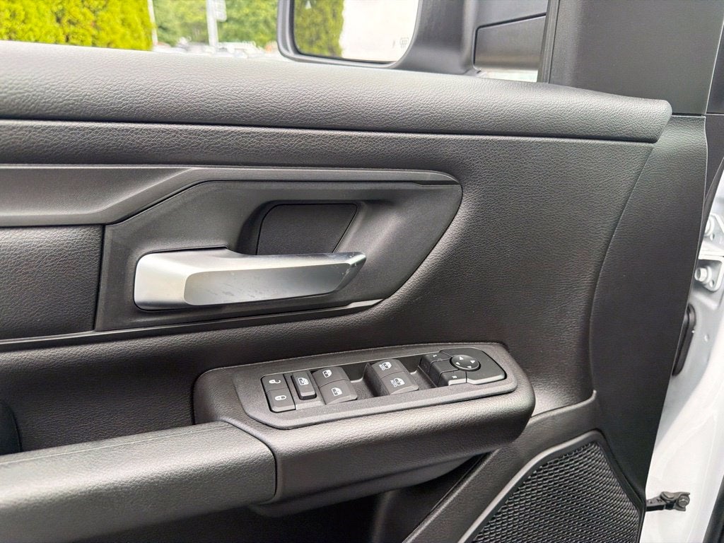2027 RAM 1500 Express 4D Crew Cab