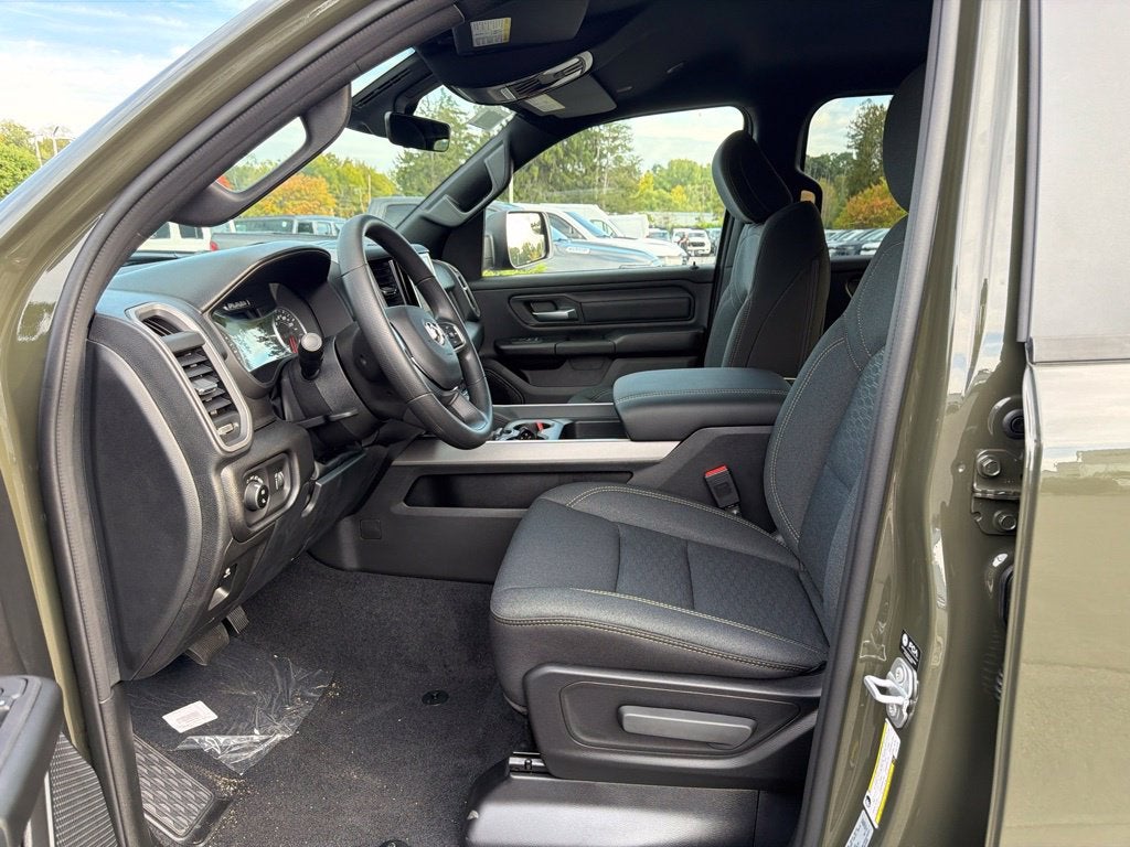2027 RAM 1500 Express 4D Crew Cab