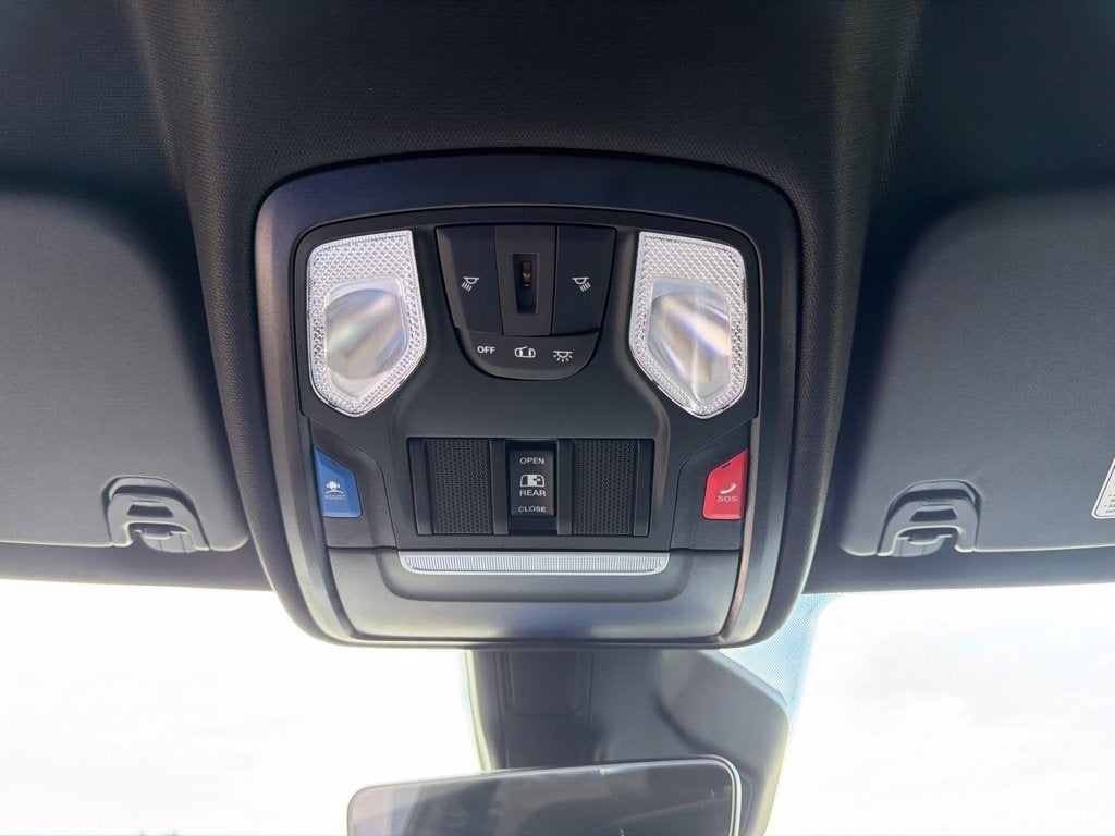 2027 RAM 1500 Express 4D Crew Cab