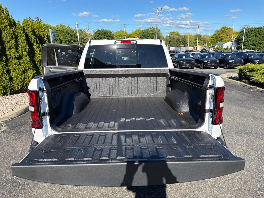 2027 RAM 1500 Warlock 4D Crew Cab