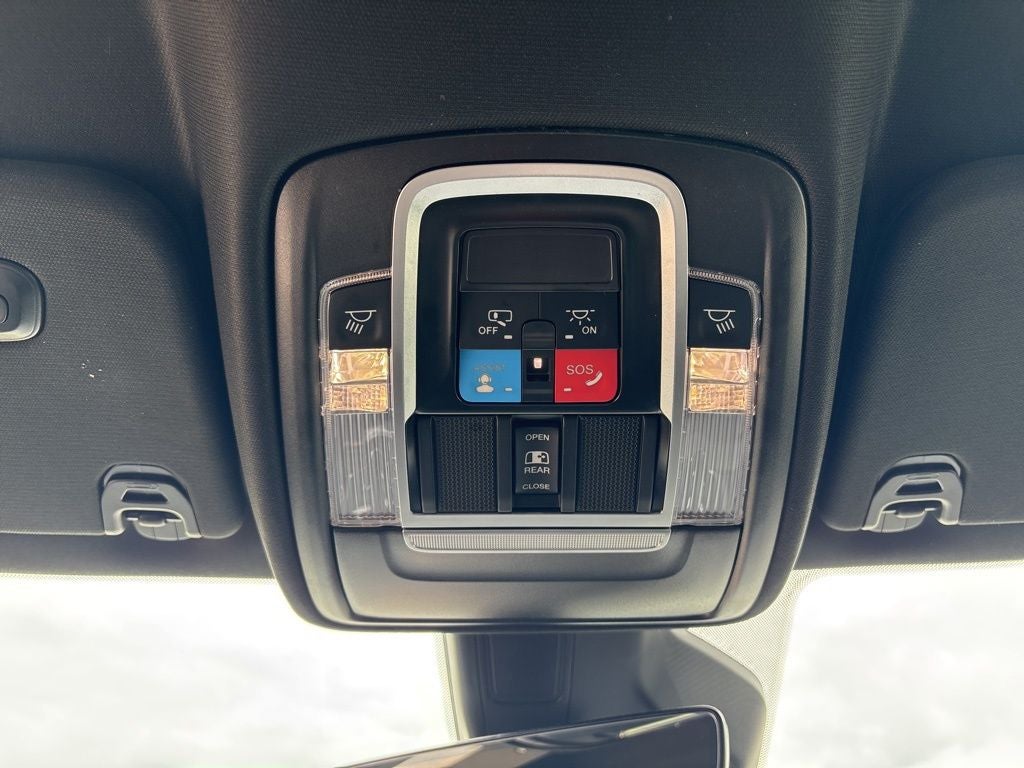 2025 RAM 1500 Laramie 4D Crew Cab