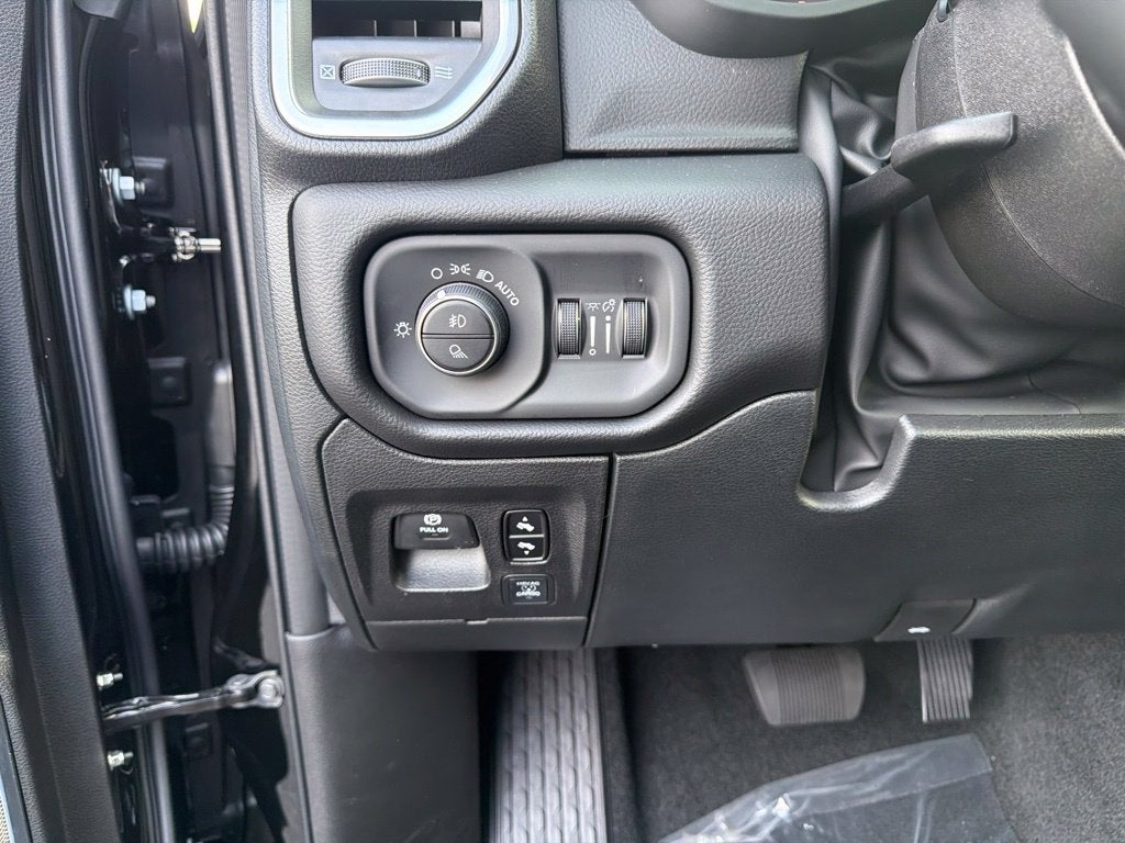 2027 RAM 1500 Laramie 4D Crew Cab