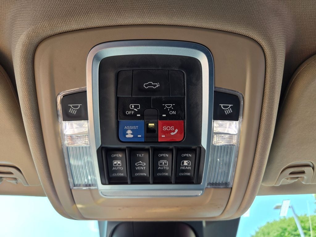2019 RAM 1500 Laramie 4D Crew Cab