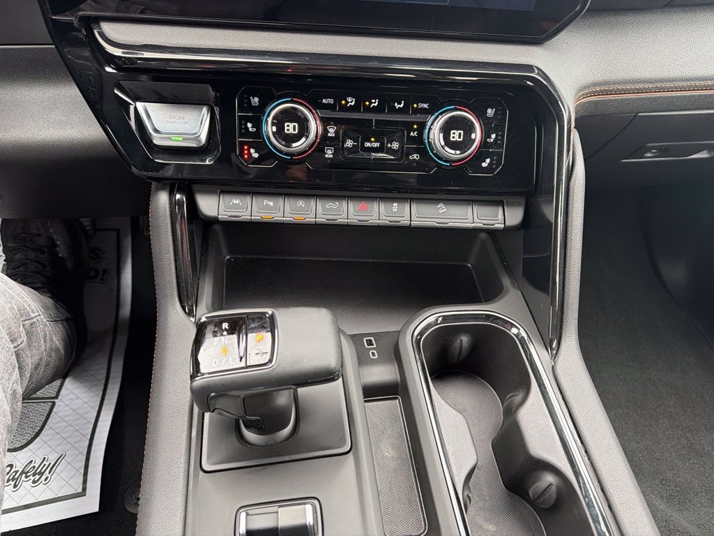 2025 GMC Sierra 1500 AT4