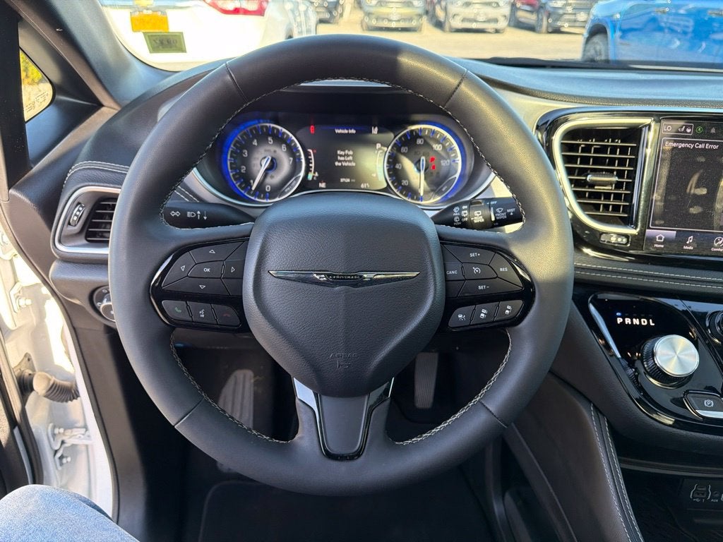 2025 Chrysler Pacifica Limited