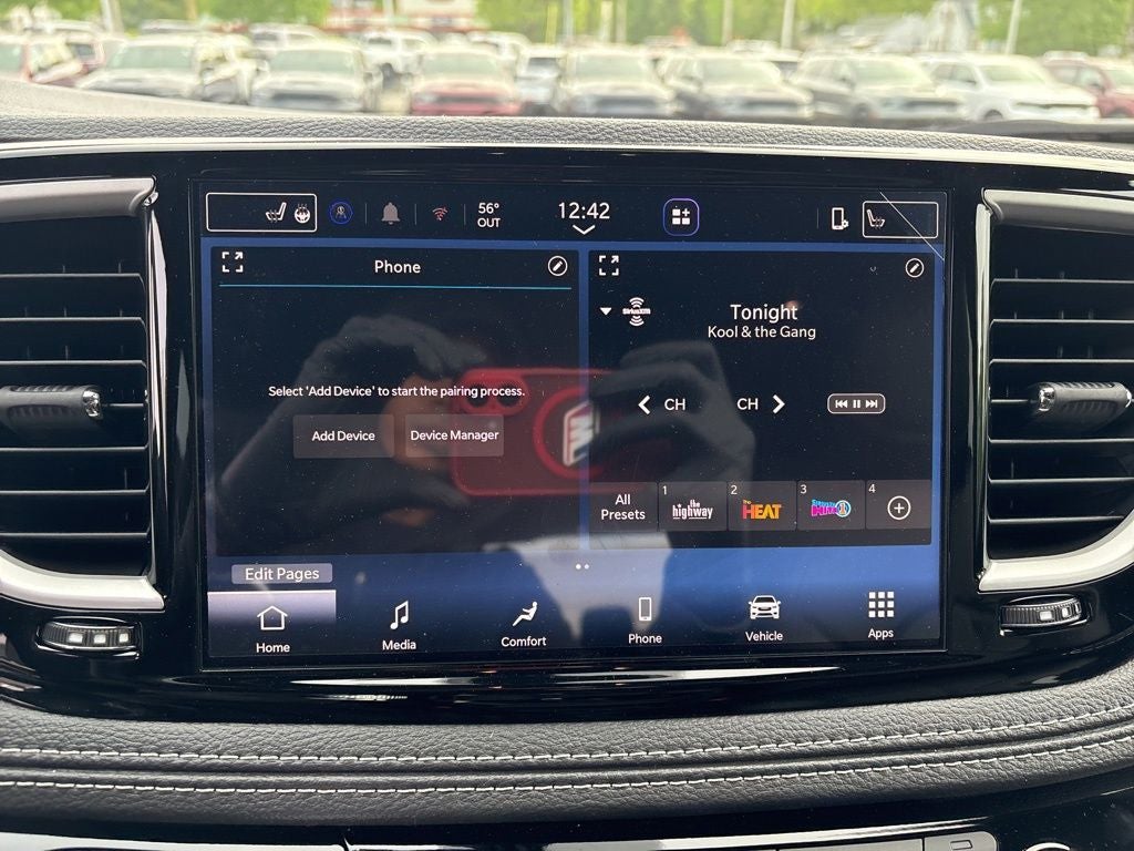 2027 Chrysler Pacifica Select