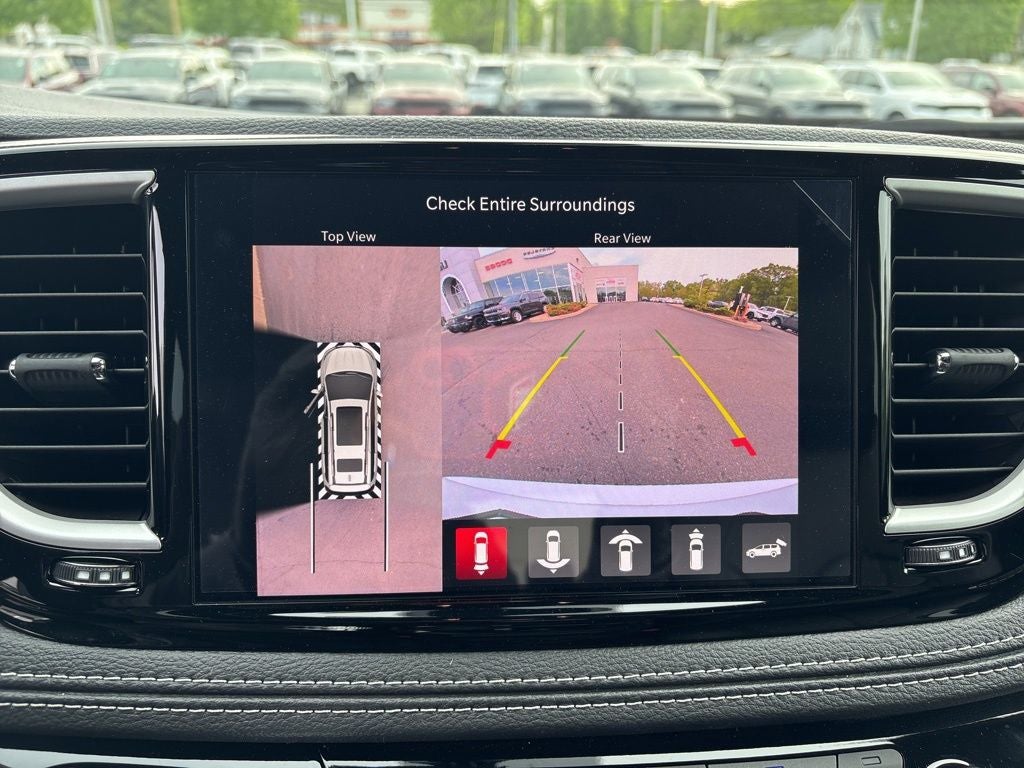 2027 Chrysler Pacifica Select