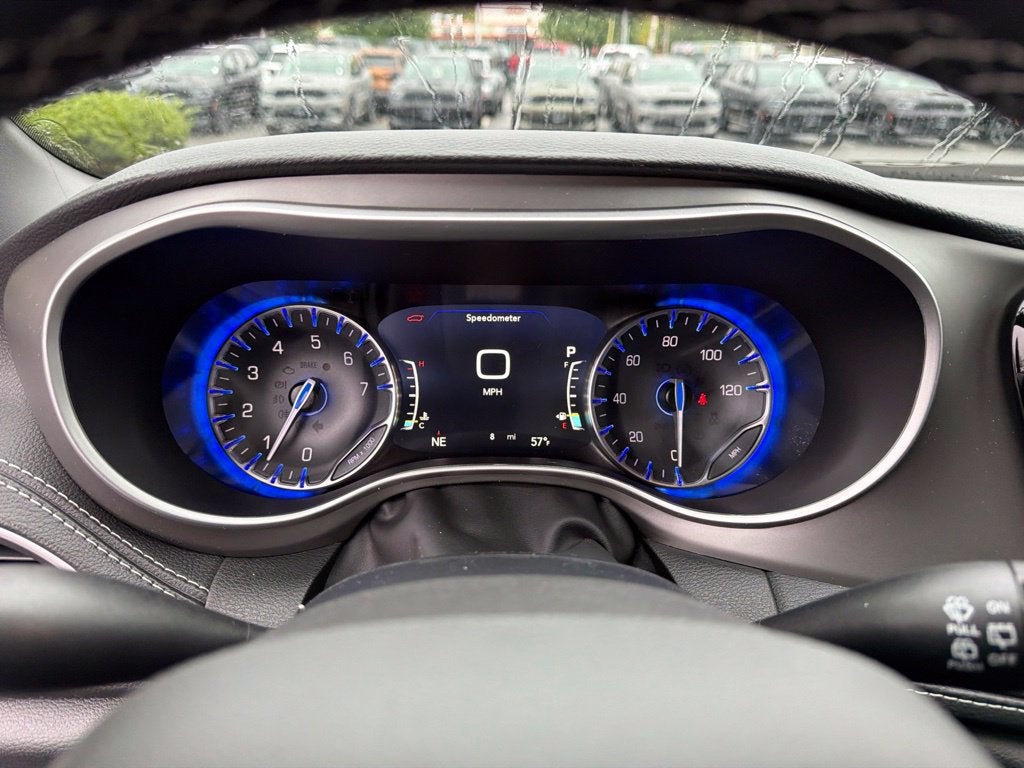 2027 Chrysler Pacifica Select