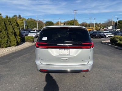 2026 Chrysler Pacifica Limited