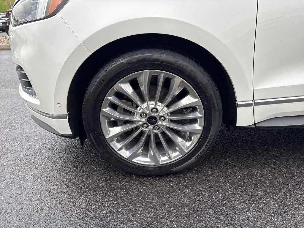 2021 Ford Edge Titanium