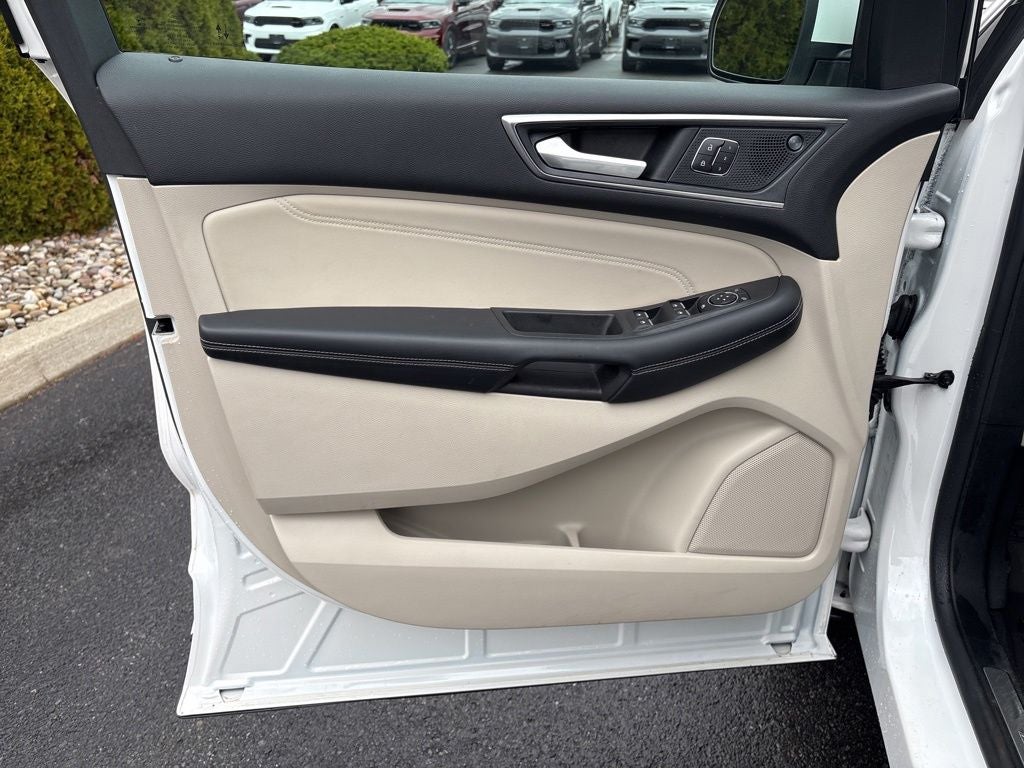 2021 Ford Edge Titanium