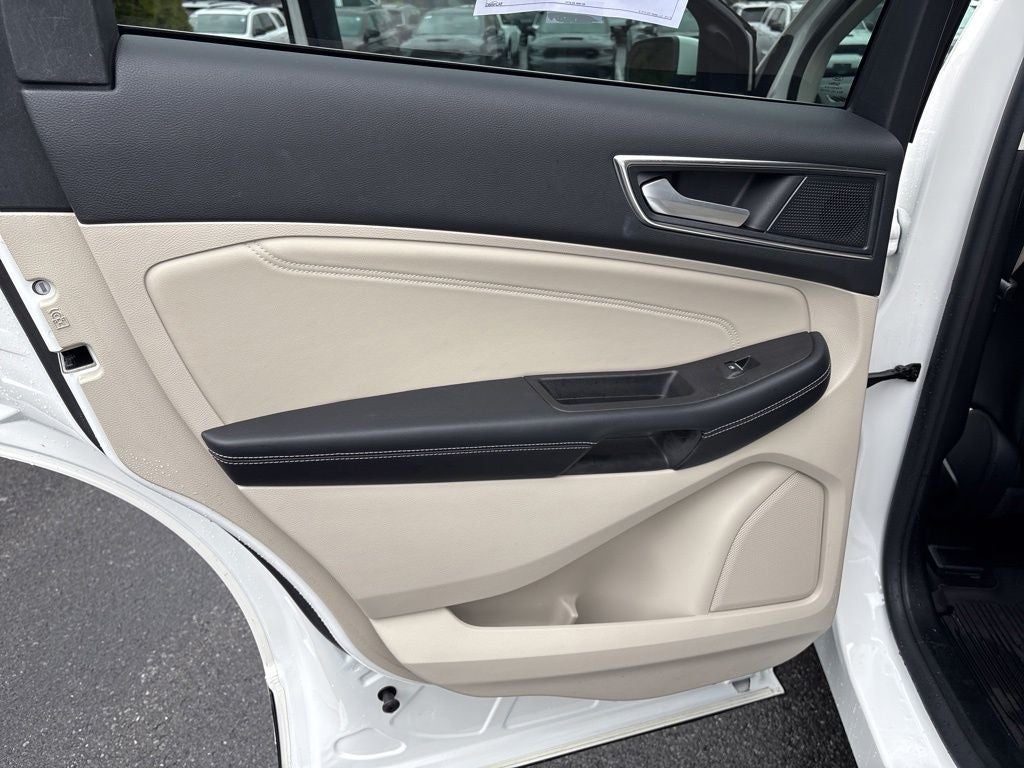 2021 Ford Edge Titanium