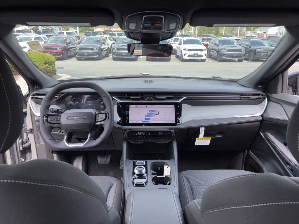 2026 Jeep Cherokee Laredo