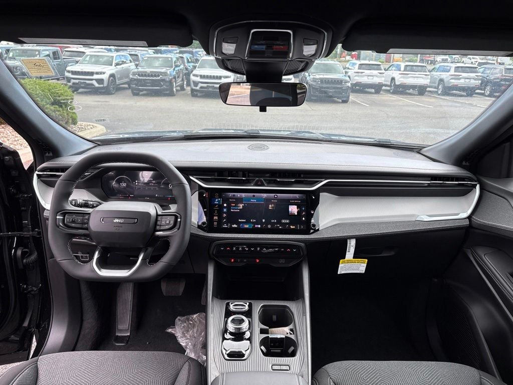 2026 Jeep Cherokee Laredo